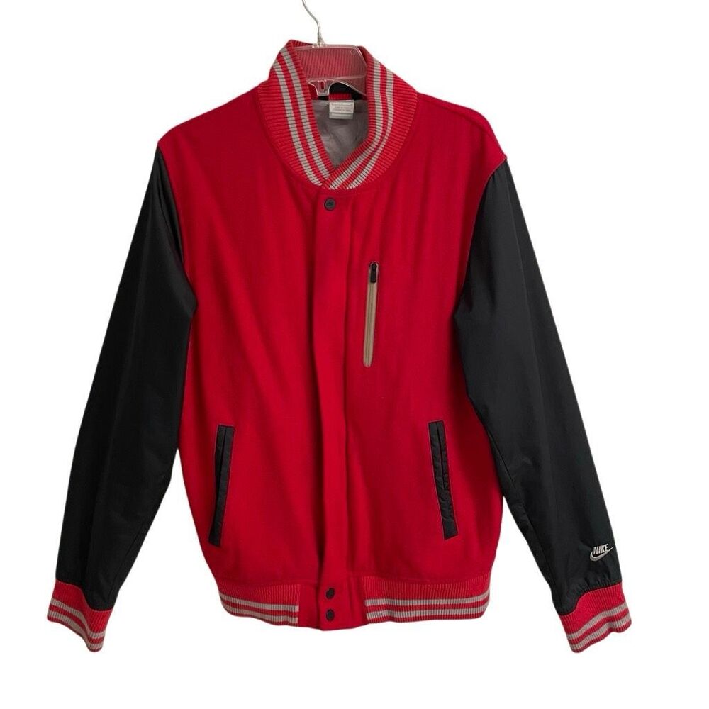 Nike Jacket Red Bomber‎ Varsity Men’s M  Retro Lined Streetwear Nylon Sleeves